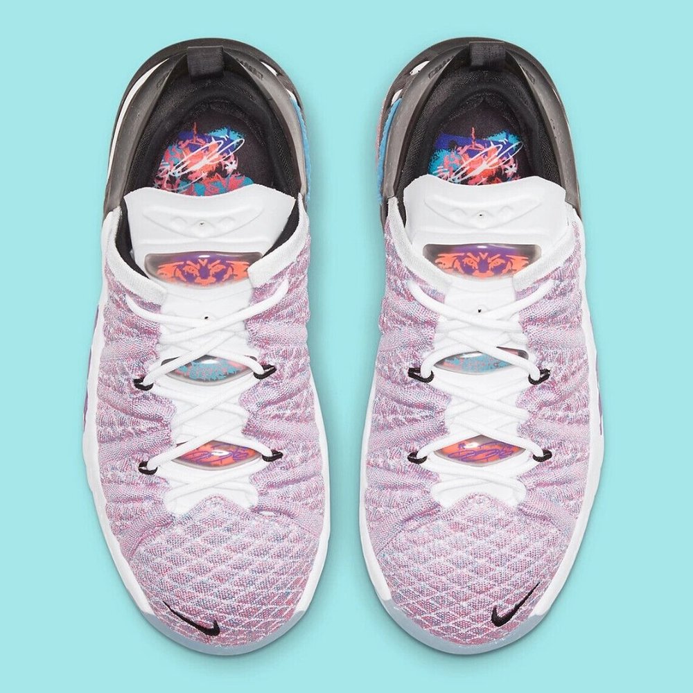 Nike LeBron XVIII 18 GS Basketball Shoes Graffiti Chlorine CW2760-900 Si… - Picture 3 of 12